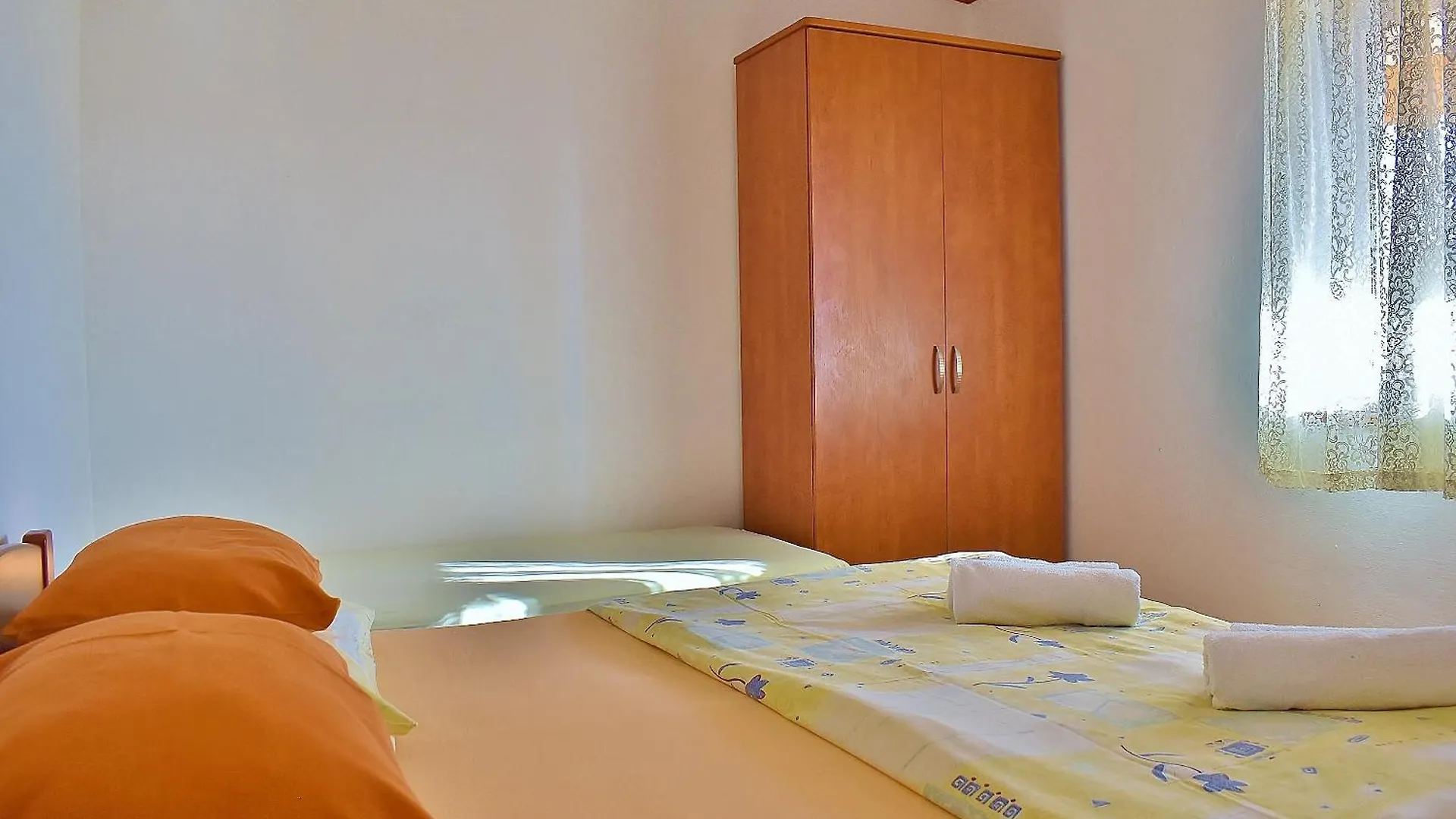 Feniks Apartmani Lopar