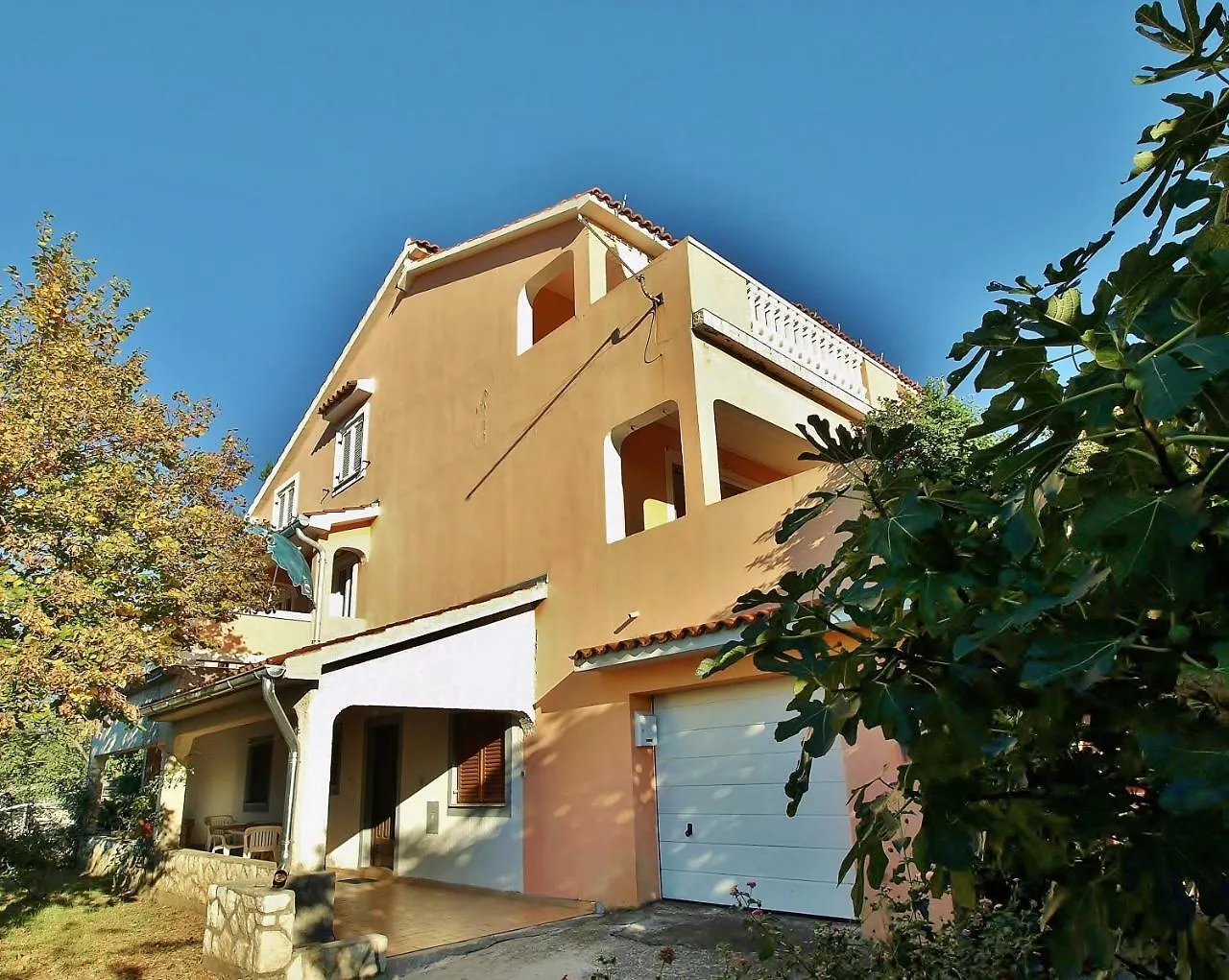 Feniks Apartmani Lopar Apartment