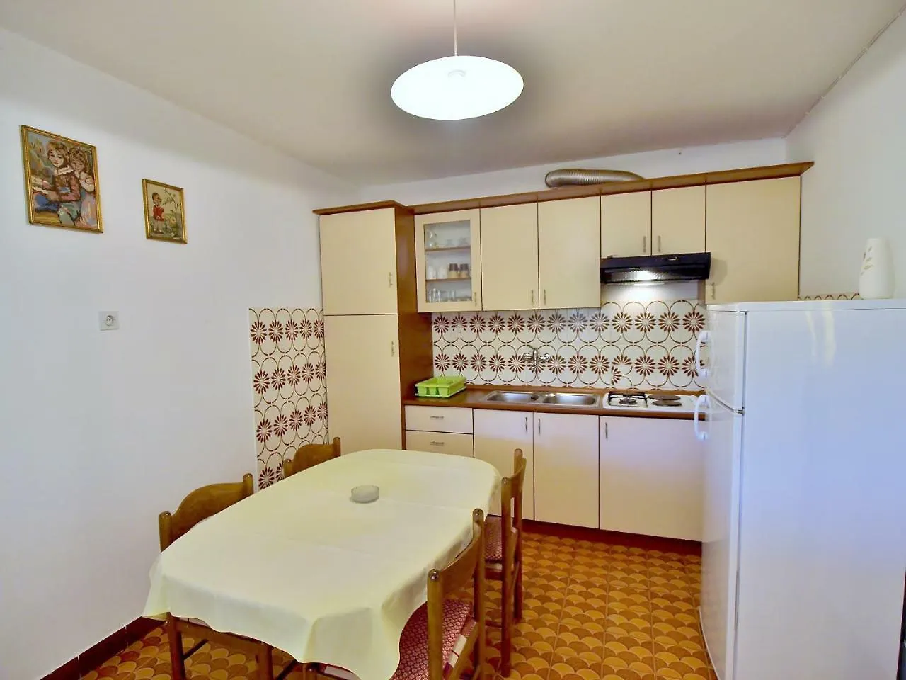 Apartment Feniks Apartmani Lopar