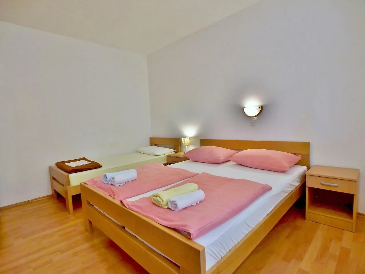 Feniks Apartmani Lopar 0*,  Horvátország